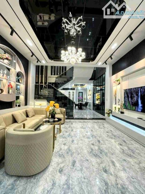 SIÊU PHẨM NHÀ 3 TẦNG FULL NỘI THẤT, DT 80m2 ĐƯỜNG TÔ HIỆU - HOÀ MINH . GIÁ 6tỷ8