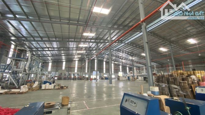 Cho thuê kho xưởng KCN Bến Lức, Long An, KV : 12.000m2, xưởng: 8.000m2