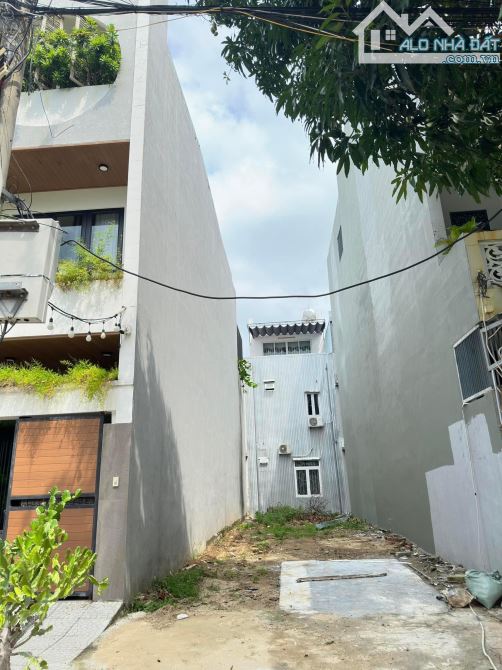 Bán đất MT 7m5 Bàu Năng 3, Hoà Minh, 90m2, hướng Tây Nam