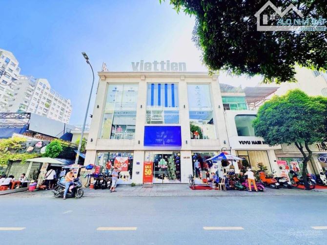 Ngộp Bank 60 tỷ Bán nhà ngay MT Phan Đăng Lưu, Q. Phú Nhuận - MH 22x38m CN 558m2 - Giá Rẻ