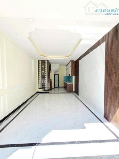 Nhỉnh 4 tỷ nhà đẹp Phương Canh, gần Mỹ Đình, xây 5 Tầng, 3 ngủ, sẵn nội thất