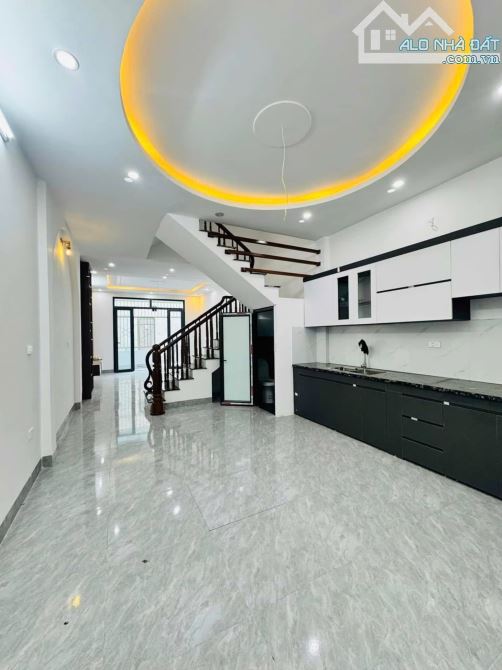 Nhà trung tâm Hoài Đức 40M 4 Tầng, 4 ngủ, ngõ 3,5m thoáng ô tô đỗ gần giá 4 tỷ - 1