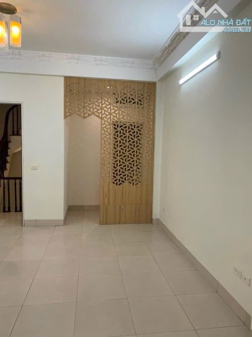 Bán nhà Miếu Đầm, Gần ĐL Thăng Long, Mễ Trì, Nam Từ Liêm. Dt:45m2. MT:5,5 mét. Giá:10,5 Tỷ - 1
