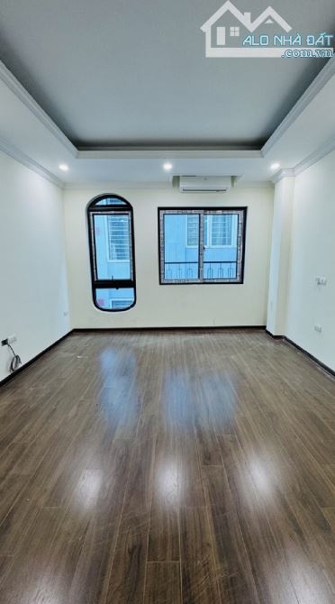 *Nhà SIÊU nét phố Quan Hoa,40m2 , 6 tầng , thang máy , oto vào nhà . Nhỉnh 15 tỷ (có thươn - 1