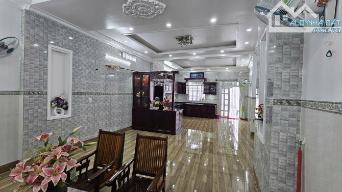Bán Nhà Nguyễn Trung Trực. TP. Rạch Giá - Đang thu nhập 10 triệu/ tháng - 1