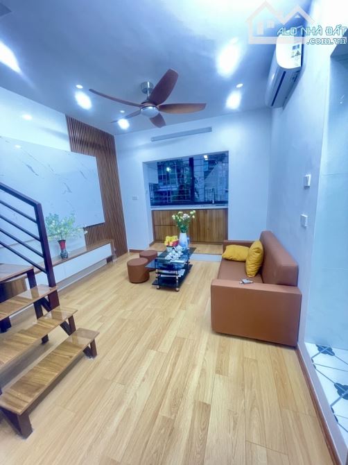 Bán tập thể Hồng Mai - Hai Bà Trưng 50m 2.35 tỷ - 1