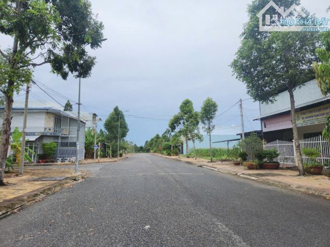 NỀN GÓC TRẦN THỦ ĐỘ KDC P5 VỊ THANH HẬU GIANG - 1