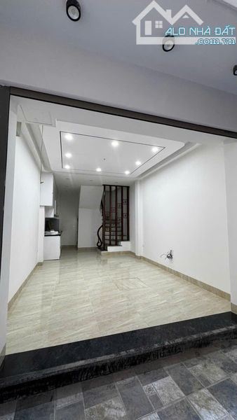 Hiếm! Bán Gấp Nhà Phố Ái Mộ, Hồng Tiến, Bồ Đề, 31m2, 5 Tầng, Phân Lô, Ô Tô, 6 Tỷ Hơn - 1