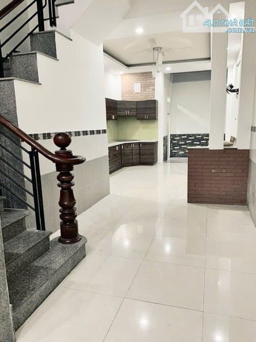 Cần bán gấp nhà đường Nguyễn Văn Tăng Q9,80m2, 5 tầng Hẻm 8m, 6,5Tỷ. - 2