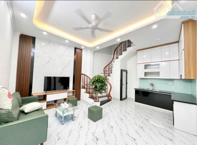 VIP!!! Nhà đẹp mặt tiền quyền lực 90m2- vỉa hè ô tô tránh - kinh doanh đỉnh cao - 2