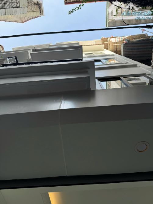 Cần bán gấp nhà phố Trần Thái Tông 40m2, 5T, ngõ thông,ô tô kinh doanh - 2
