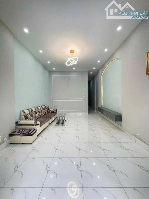 Cứu Chủ ! Bán gấp nhà cấp 4 ở đường Tân Xuân 6 ( Hóc Môn ) , 60m2 sổ hồng riêng giá 730tr - 2