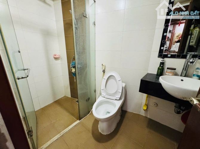 Bán nhà phố Nhân Hoà 67m2 vị trí đẹp nhà rộng thoáng dân trí 11.2 tỷ - 2