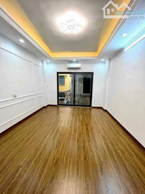 Nhỉnh 4 tỷ nhà đẹp Phương Canh, gần Mỹ Đình, xây 5 Tầng, 3 ngủ, sẵn nội thất - 2