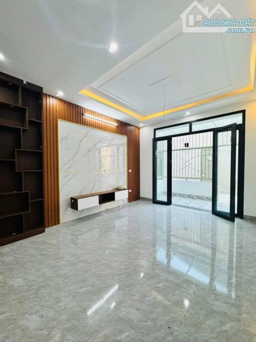 Bán nhà Sơn Đồng, gần Đại Lộ Thăng Long 42M 4 Tầng, 4 ngủ, ô tô đỗ sát nhà - 3