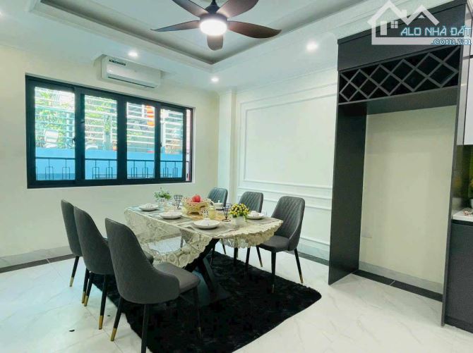 🔥 CHUYÊN CƠ CẦU GIẤY 6 TẦNG, 40M2, FULL THANG MÁY, Ô TÔ – QUAN HOA, GIÁ CHỈ 14,99 TỶ - 3