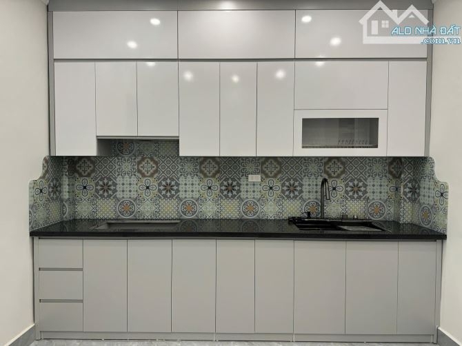Cần bán gấp nhà phố Trần Thái Tông 40m2, 5T, ngõ thông,ô tô kinh doanh - 3