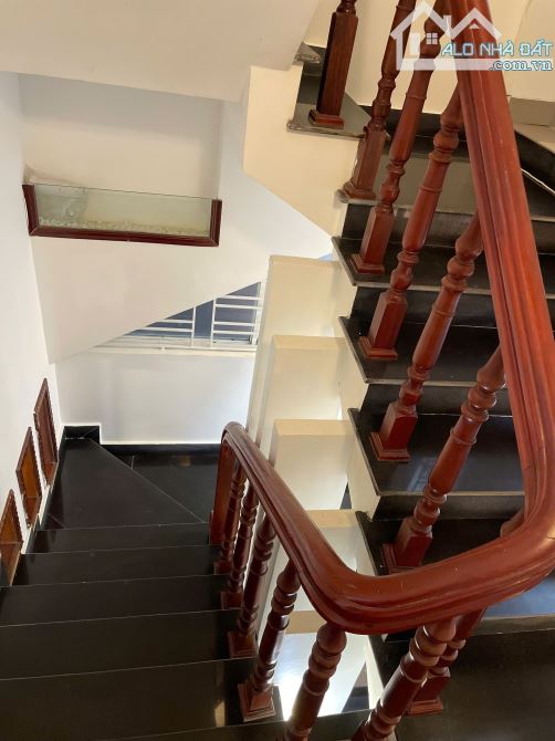 Cho thuê nhà tuyến 2 văn cao , 50M2, 3 TẦNG 3 NGỦ FULL 8TRIỆU - 3