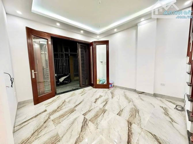 Bán nhà mặt ngõ Kim Chung 37M 4 Tầng, 5 phòng, ô tô con đỗ giá nhỉnh 4 tỷ - 4