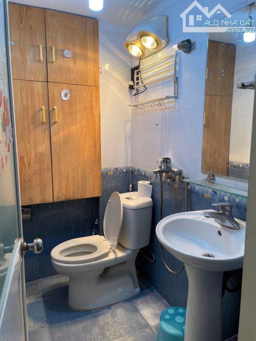 Cho thuê nhà tuyến 2 văn cao , 50M2, 3 TẦNG 3 NGỦ FULL 8TRIỆU - 4
