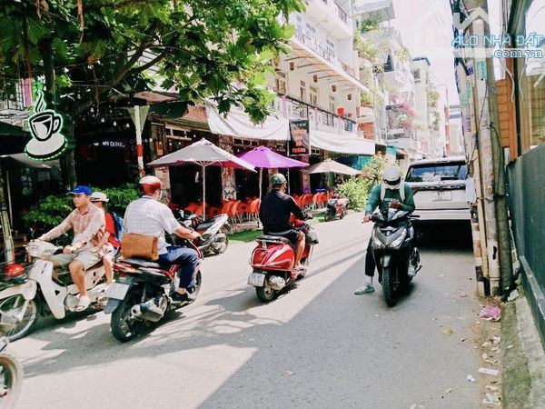 MẶT TIỀN KINH DOANH - NGAY AEON MALL - CẠNH CHỢ SƠN KỲ - 64M - 3 TẦNG NHỈNH 8 TỶ - 4