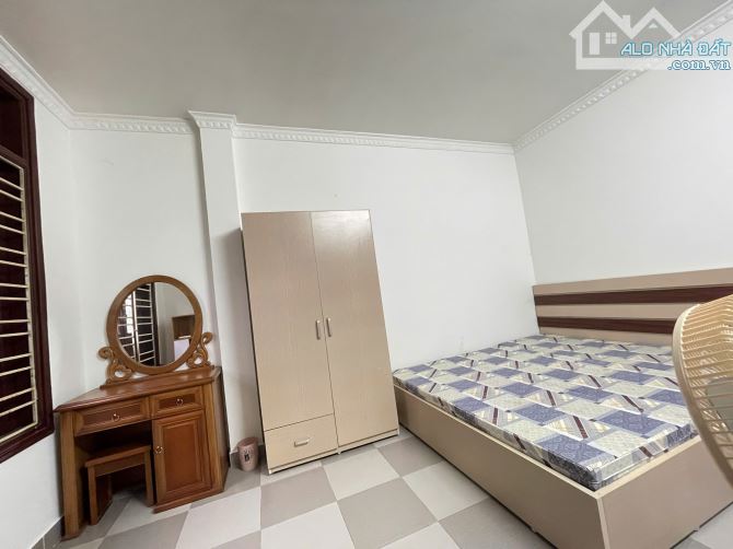 Cho thuê nhà tuyến 2 văn cao , 50M2, 3 TẦNG 3 NGỦ FULL 8TRIỆU - 5