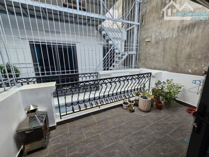 Bác Hương bán nhà Phố Cầu Giấy, DT: 66m2, Hai thoáng, Nội thất Xịn sò - 5