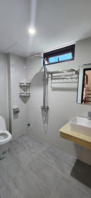 Bán nhà ô tô đỗ cửa, Di Trạch 42M 4 Tầng, 4P ngủ, 2 mặt tiền giá 5.2 tỷ - 6