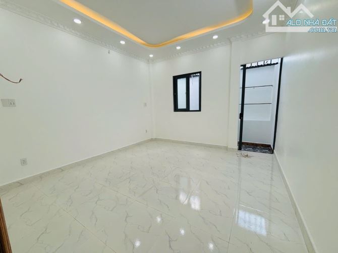 Bán Nhà Mặt Tiền Q12 - Sát Bên Metro- 160M2- 2 Tầng Chỉ Hơn 11 Tỷ. - 9