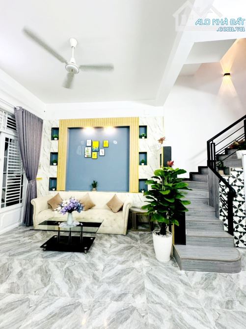 CỰC ĐẸP, Bán Nhà HXH Lê Đức Thọ, 36m2, 3 tầng, 3.85 tỷ TL