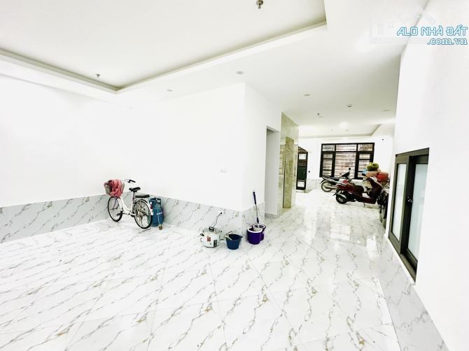 BÁN CHUNG CƯ MINI HOÀNG QUỐC VIỆT 70M2-7 TẦNG-MT 5,6M-GIÁ CHÀO 14,95 TỶ