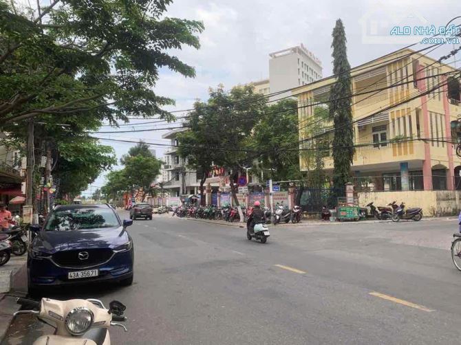 Siêu phẩm đất biển xây căn hộ ngay trục đường Nguyễn Thiện Kế cách bãi tắm Mỹ Khê 500m