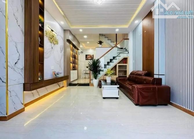 Nhà đẹp cần ra gấp Ung Văn Khiêm, Q.Bình Thạnh, 50m2, nhỉnh 2.8 tỷ, sổ hồng chính chủ