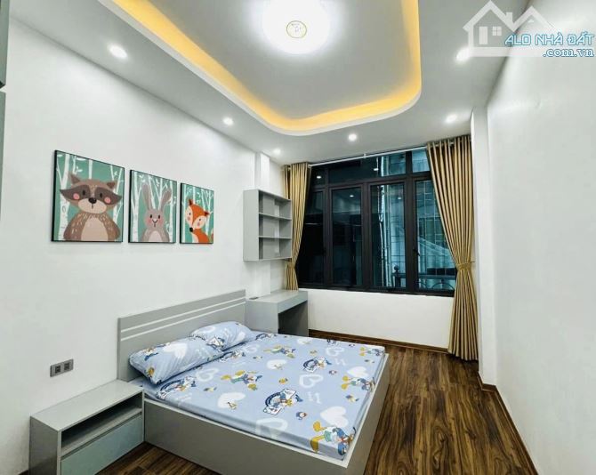 Nhà đẹp Lạc Trung, ngõ 3m, 30m ra phố, 5 tầng, 30m2, 9 tỷ