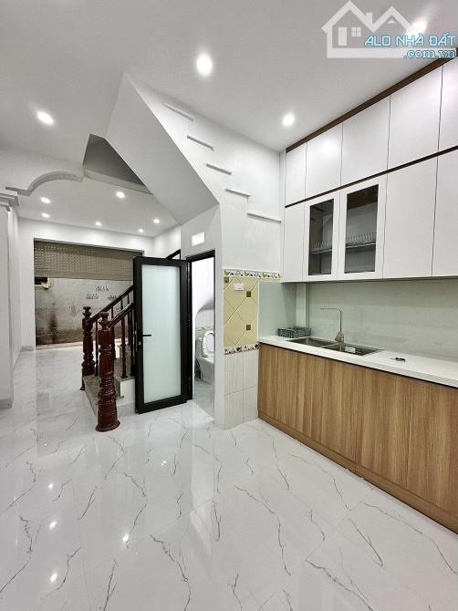 Bán nhà 5 tầng ngõ 217 Trần Phú sau nhà có khe thoáng giá đầu tư chỉ 6 tỷ sổ đỏ chính chủ - 1