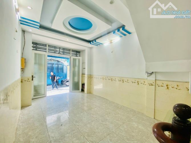 Bán Nhà Quang Trung, 40m2, 2 tầng đúc, Hẻm 3m, 3.45 tỷ TL - 1