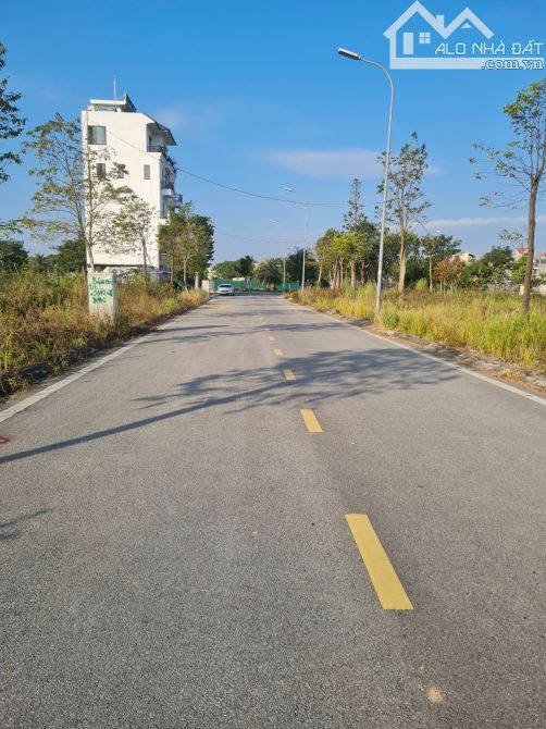 Bán Đất Khu đô thị Việt Hàn, Dĩnh trì, TP Bắc Giang. 90m2, MT5m, đường 17m. Giá 2450tr - 1