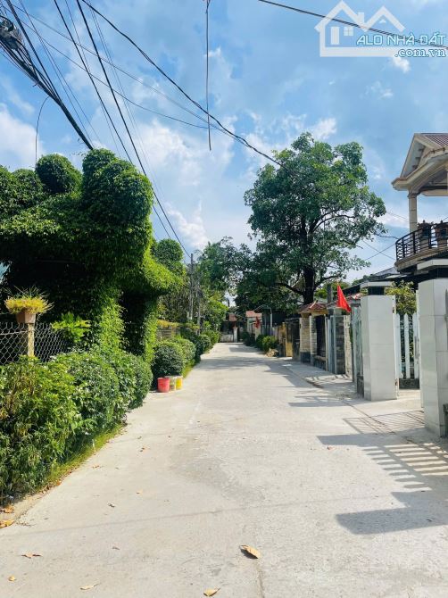 Đất mặt tiền kiệt ô tô Hoàng Quốc Việt, An Đông, TP Huế.  Dt: 111m2 Giá: 2,x tỷ Lh: 096822 - 1