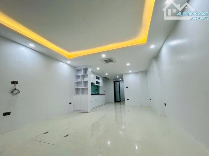 Cực hiếm! Nhà mới Yên Hòa - Cầu giấy, 51m2 - 6 tầng, oto vào nhà, thang máy, giá cực tốt. - 1