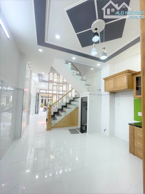 Nhà đẹp gần chợ tân mỹ, đường số nguyễn thị thập đường oto, tiện mua bán kinh doanh. - 1