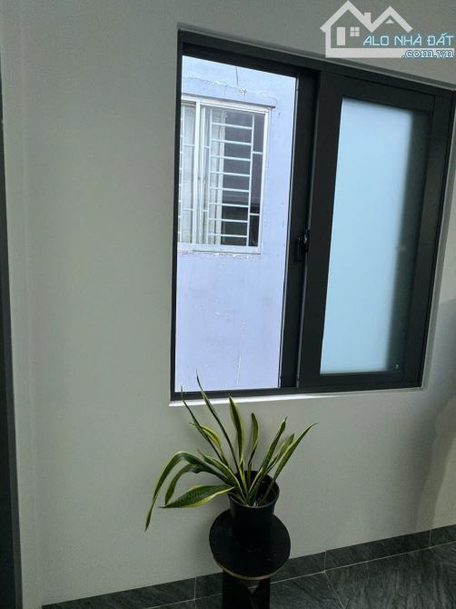 Nhà góc 2 mặt tiền đường Hoàng Văn Thụ, Phương Sài, DT 50m2, đoạn 2 chiều, giảm còn 6.4 tỷ - 13