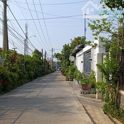 CẦN BÁN GẤP CĂN NHÀ GIÁP SÔNG ĐỒNG NAI KHU DÂN CƯ 938M2(20mx50m) CÓ SẴN 100M2 THỔ CƯ 2TY4 - 2
