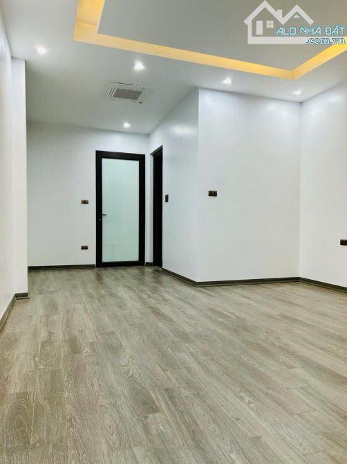 Cực hiếm! Nhà mới Yên Hòa - Cầu giấy, 51m2 - 6 tầng, oto vào nhà, thang máy, giá cực tốt. - 2