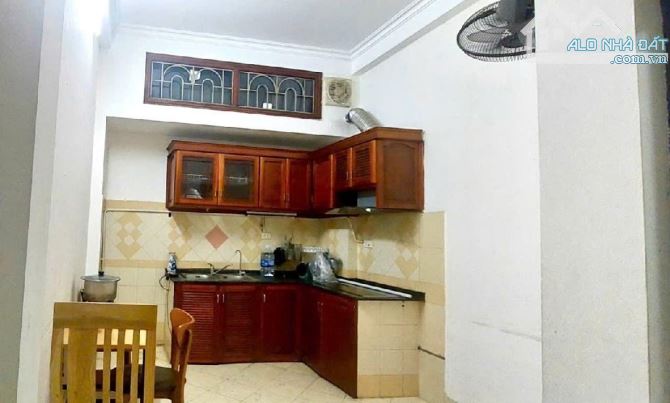 Bán nhà ngõ 132 Quan Nhân, 41m2, 4 tầng, vài bước ra phố, nội thất xịn, hơn 7,5 tỷ - 3