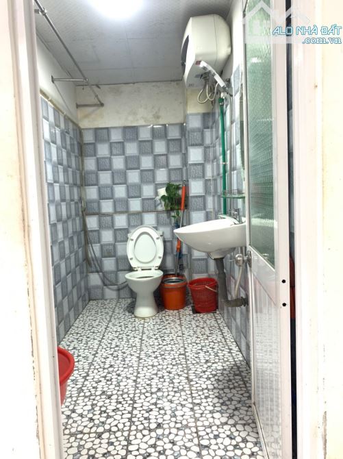 Bán nhà 2 phòng ngủ, 2wc gần Vincom và cầu Sông Hàn giá rẻ - DTĐ: 5.5x9m (52.7m2), hướng B - 3