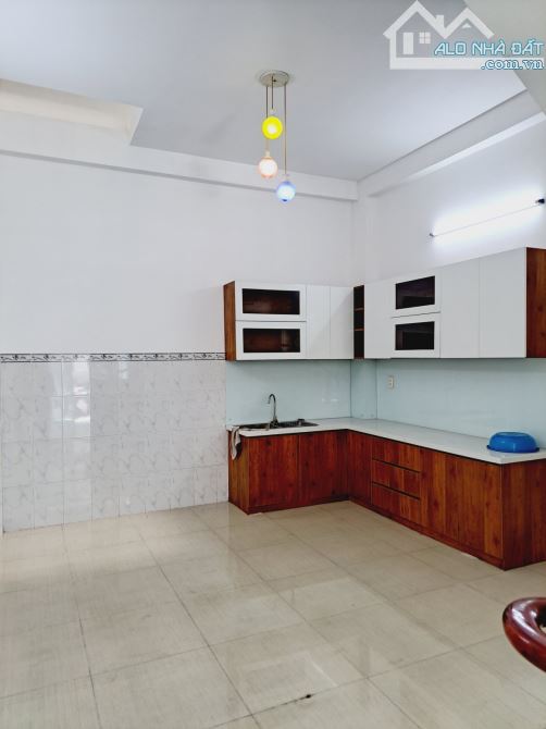 🏡 Bán Nhà Hẻm 730 Đường Hương Lộ 2, hẻm ô tô, 4 Lầu, sổ hồng hoàn công đầy đủ - 3