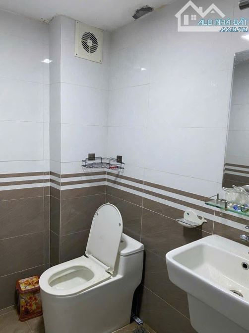 SIÊU PHẨM HOÀNG HOA THÁM! NHÀ ĐẸP 45M2*4T, Ô TÔ ĐỖ CỬA, NGÕ THÔNG, DÂN XÂY NHỈNH 6 TỶ. - 4