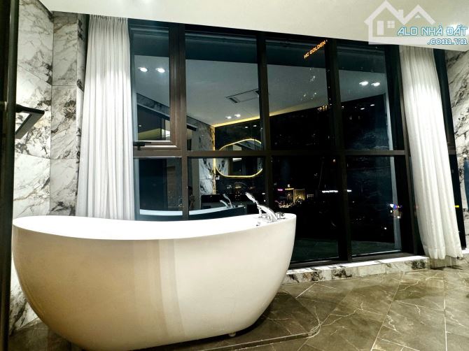 Bán nhà mặt phố Hồng Tiến, 77m2, 8 tầng, mt khủng 8m, bể bơi, full nội thất, 36 tỷ - 4
