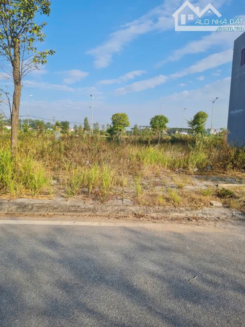 Bán Đất Khu đô thị Việt Hàn, Dĩnh trì, TP Bắc Giang. 90m2, MT5m, đường 17m. Giá 2450tr - 4