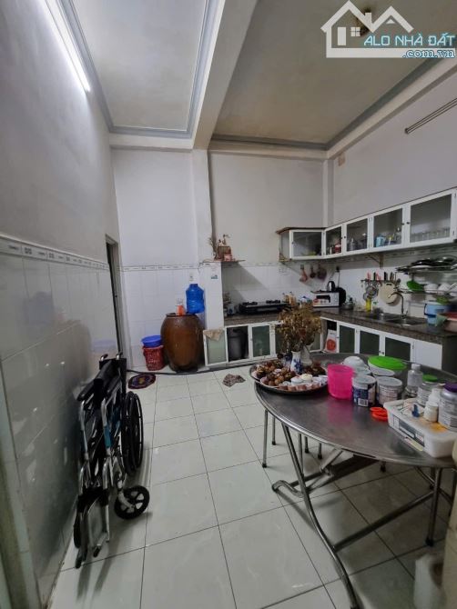 🏡🏡🏡 Cần bán căn nhà mặt tiền đường Huỳnh Thúc Kháng.  👉👉👉 Diện tích: 7.3 * 11 ( 1 tr - 5